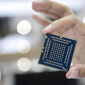 BT resin (bismaleimide triazine resin)